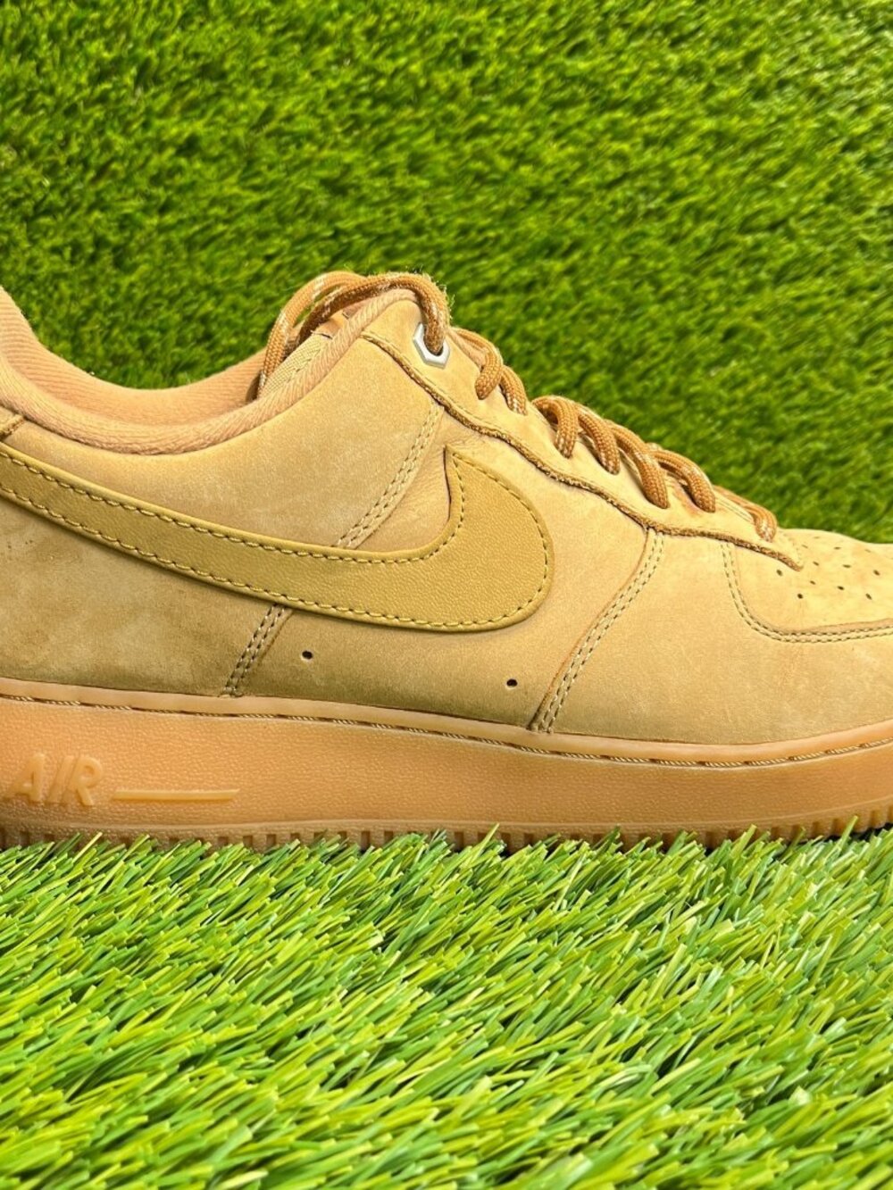 Nike Air Force 1 Low Flax Mens Size 11 Wheat Gum Athletic Leather Shoes Sneakers